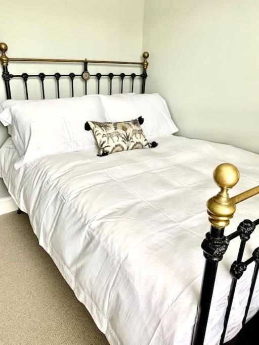 Lovely 3 Bed House In The Heart Of Cheltenham Eksteriør bilde