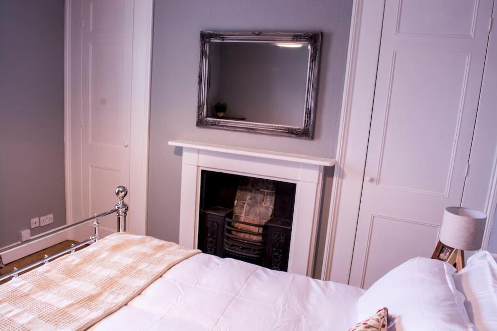 Lovely 3 Bed House In The Heart Of Cheltenham Eksteriør bilde