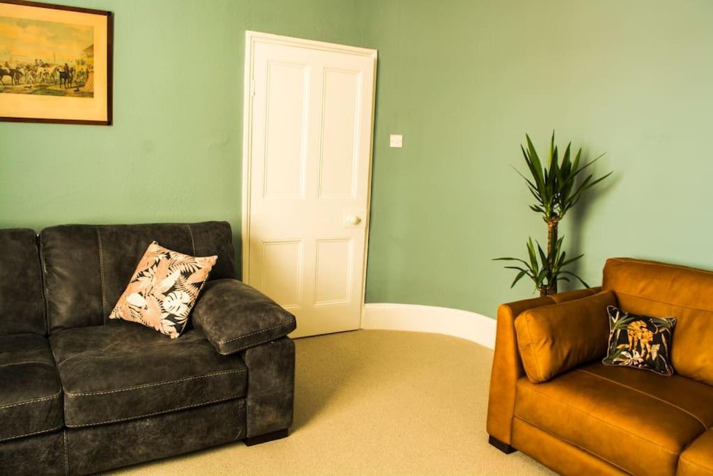 Lovely 3 Bed House In The Heart Of Cheltenham Eksteriør bilde